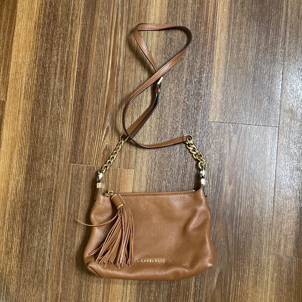 Michael Kors crossbody in caramel brown